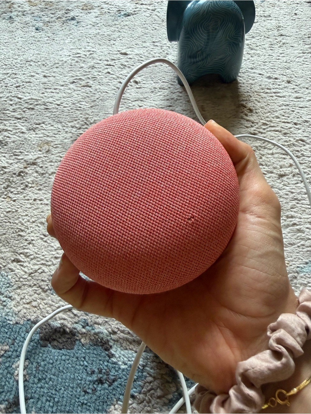 Google Home Mini First Genration - Picture 3 of 4